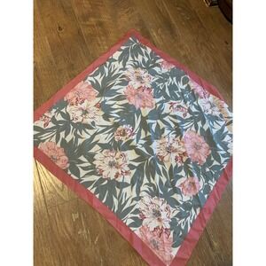 Scarf handkerchief style‎